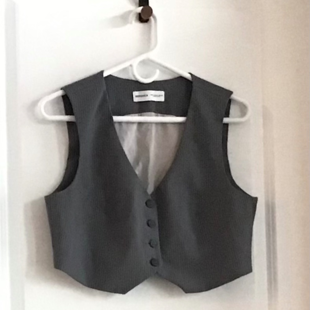 BERCHKA vest size M